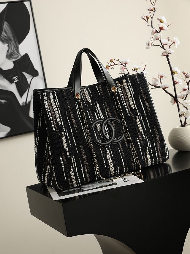 CC tweed medium shopping bag AS6201 black