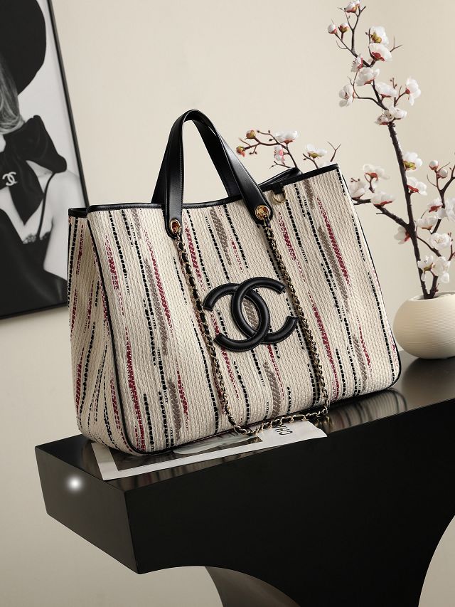 CC tweed medium shopping bag AS6201 white