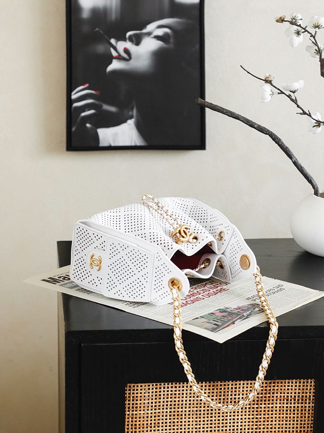 CC calfskin 25 mini handbag AS5631 white