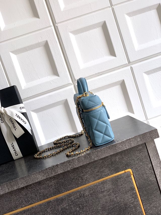 CC calfskin vanity with chain AP5195 blue