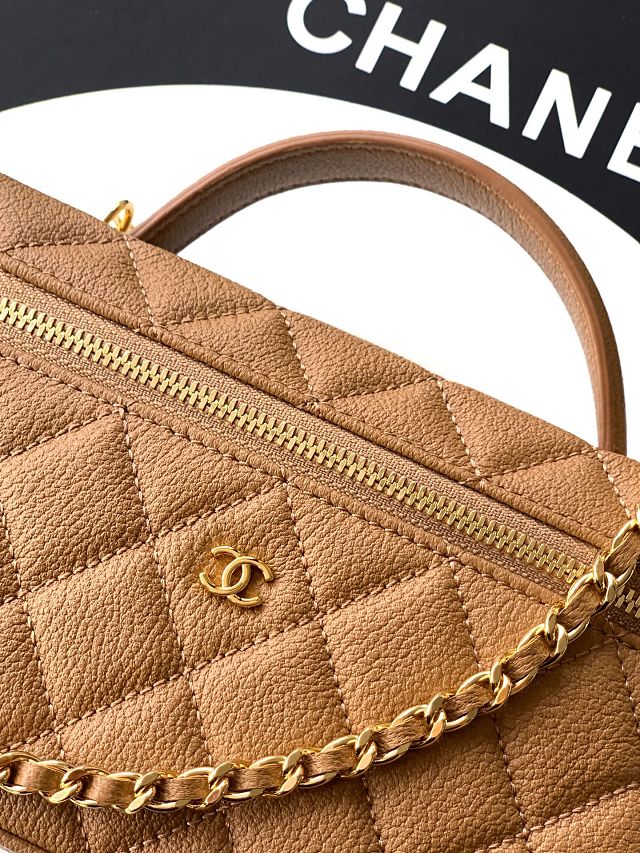CC calfskin vanity with chain AP5195 brown