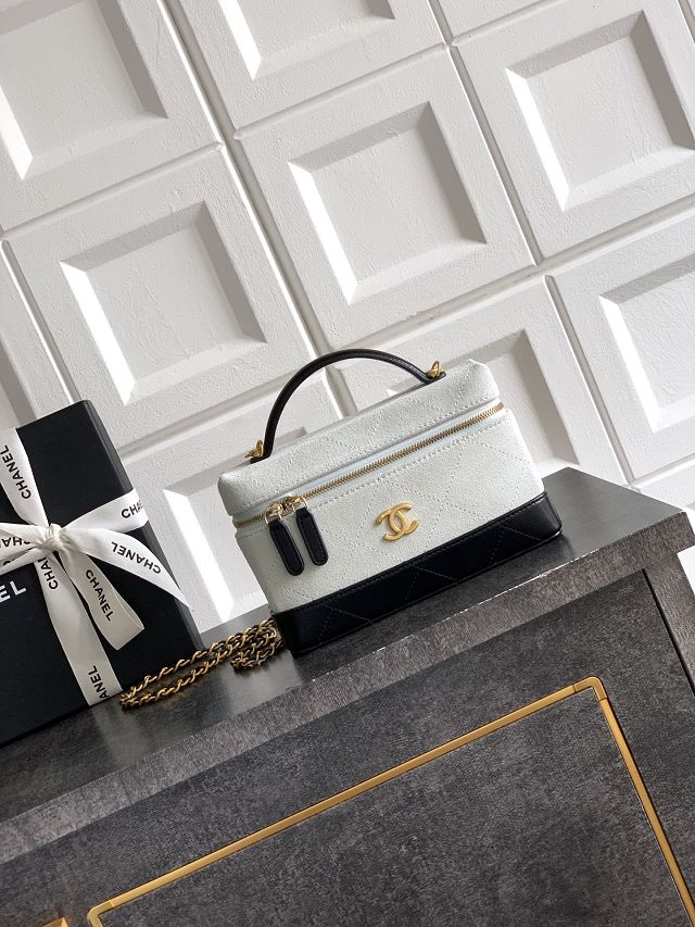 CC suede calfskin vanity case AP4483