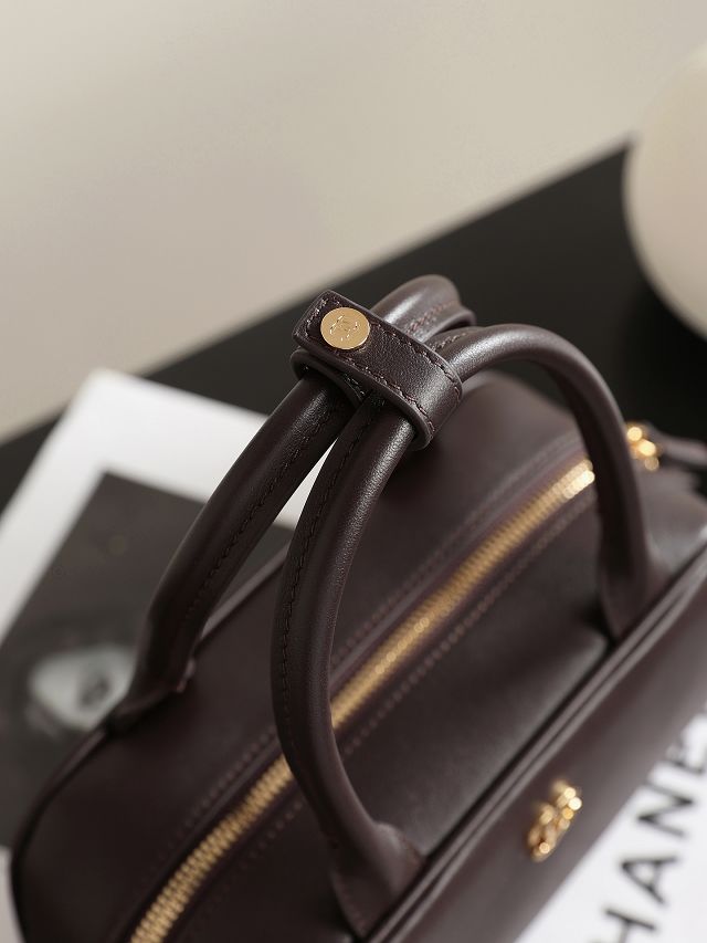 CC calfskin clutch with strap AP5528 dark brown