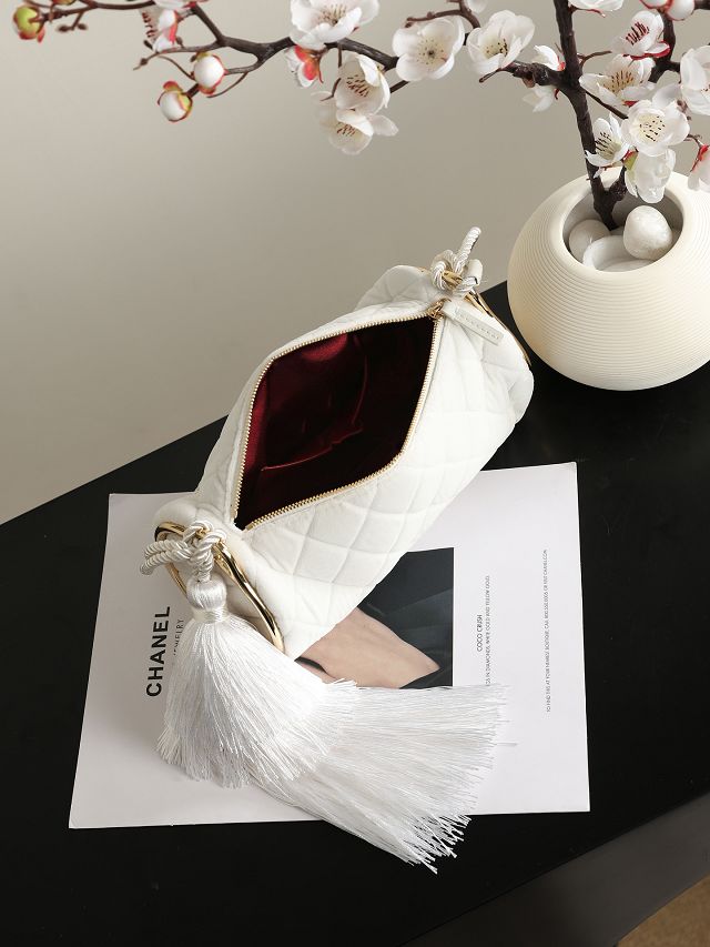 CC velvet clutch with strap AP5310 white