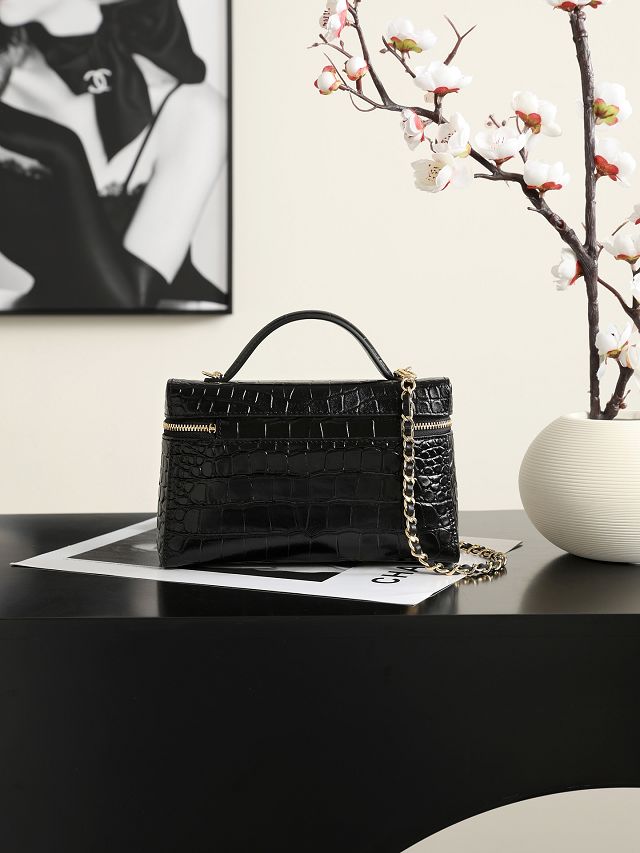 CC crocodile calfskin vanity with chain AP5195