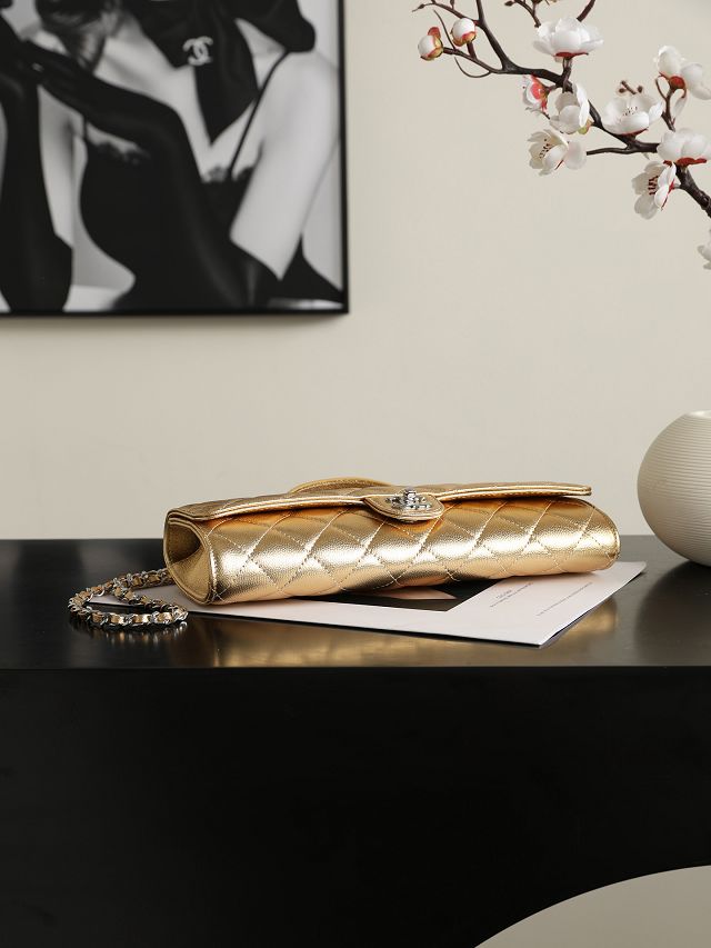 CC grained calfskin clutch with chain AP5280 gold