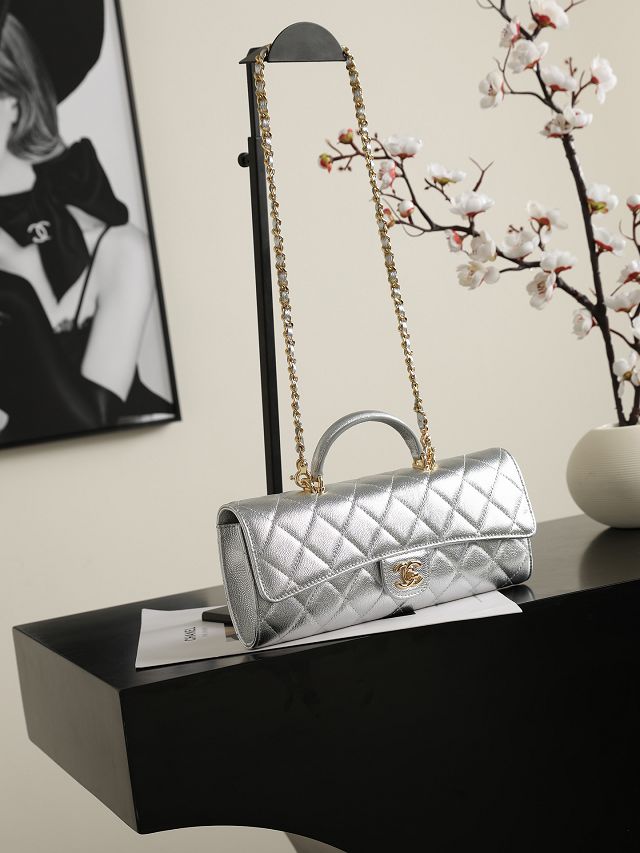 CC grained calfskin clutch with chain AP5280 silver
