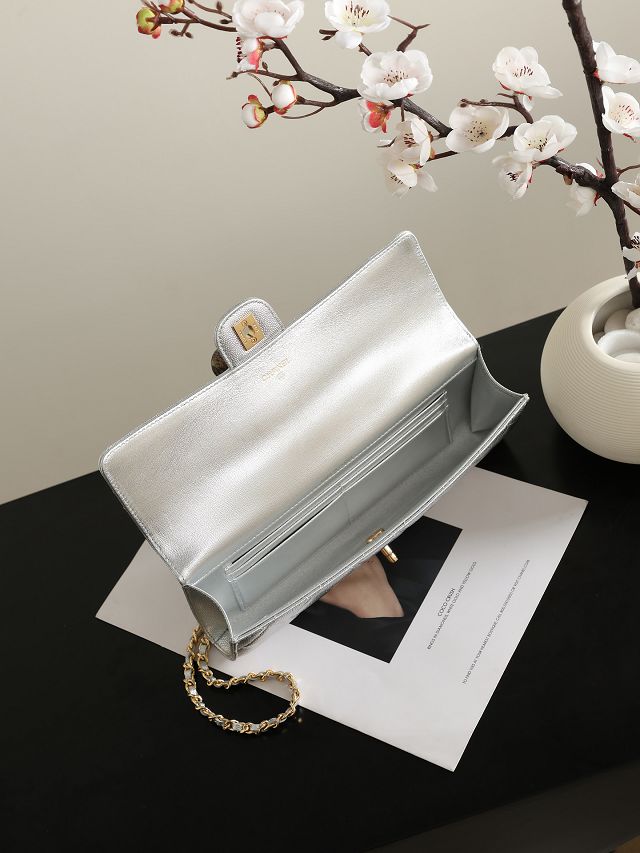 CC grained calfskin clutch with chain AP5280 silver