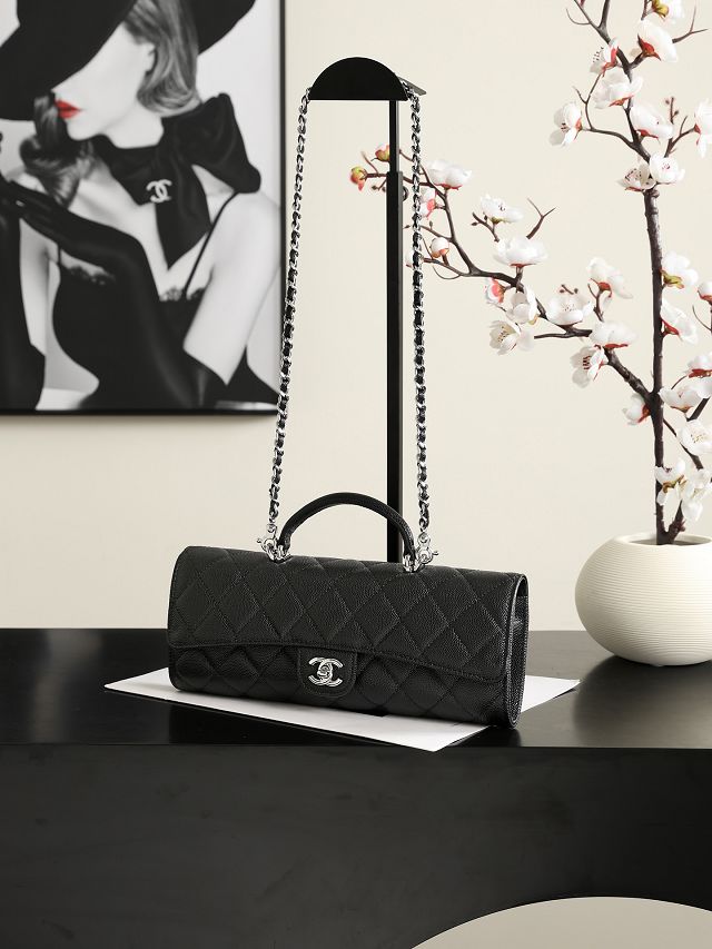 CC grained calfskin clutch with chain AP5280 white