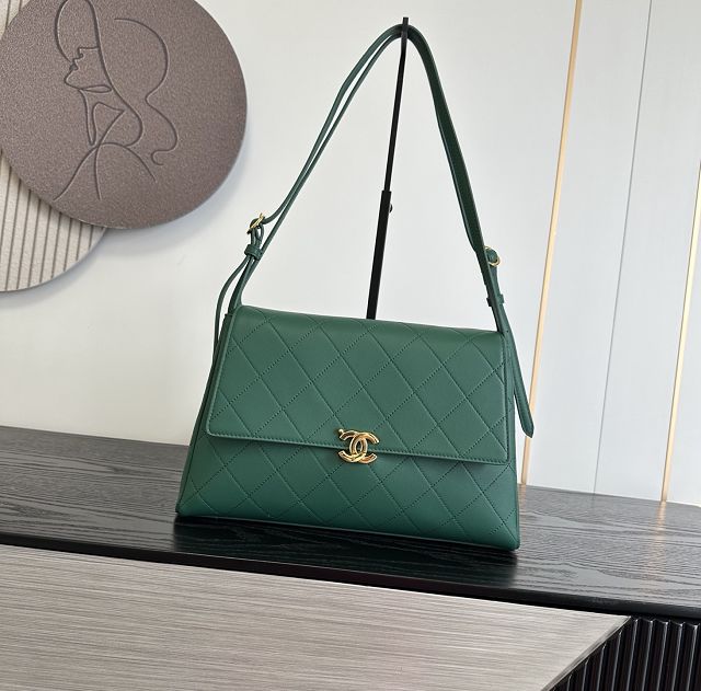 CC lambskin maxi flap bag AS6482 green