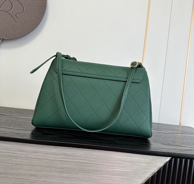 CC lambskin maxi flap bag AS6482 green