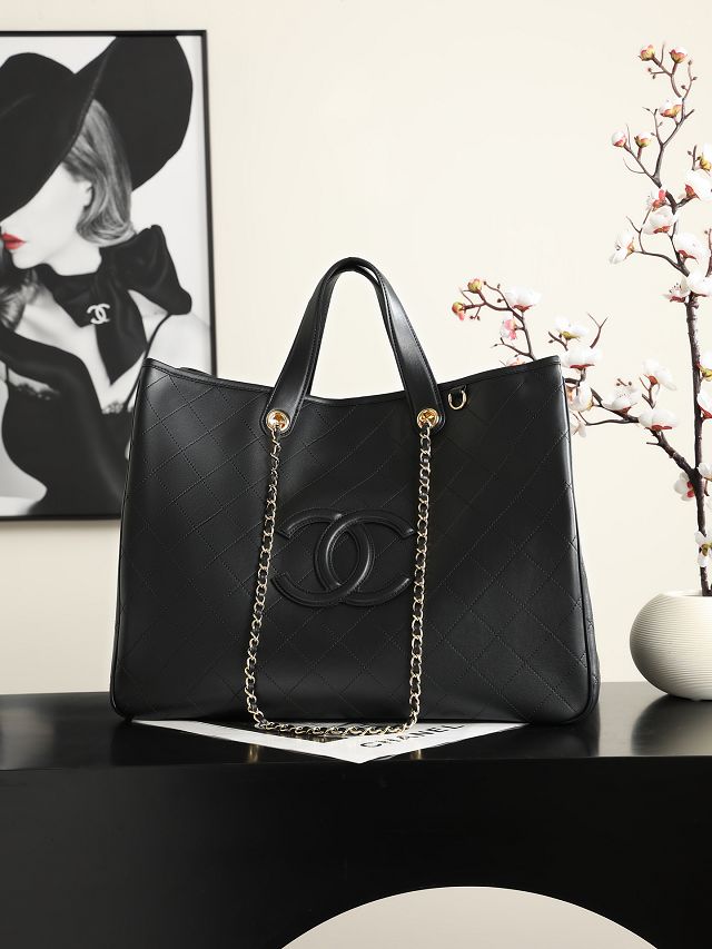 CC calfskin medium shopping bag AS6201 black