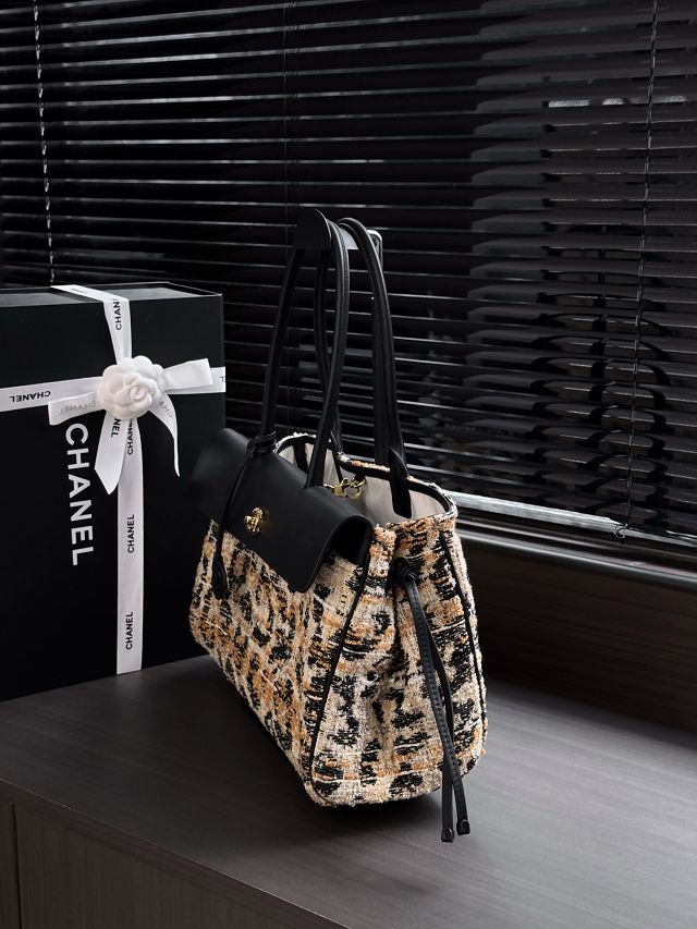 CC tweed medium shopping bag AS6428 black