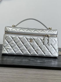 CC grained calfskin vanity with chain AP5436 silver 