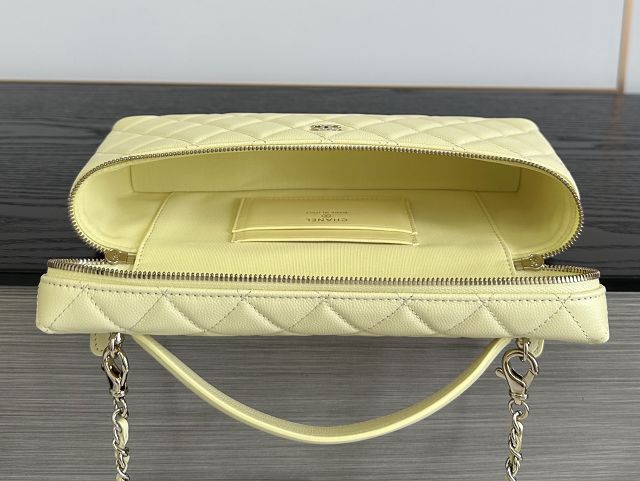 CC grained calfskin vanity with chain AP5436 yellow