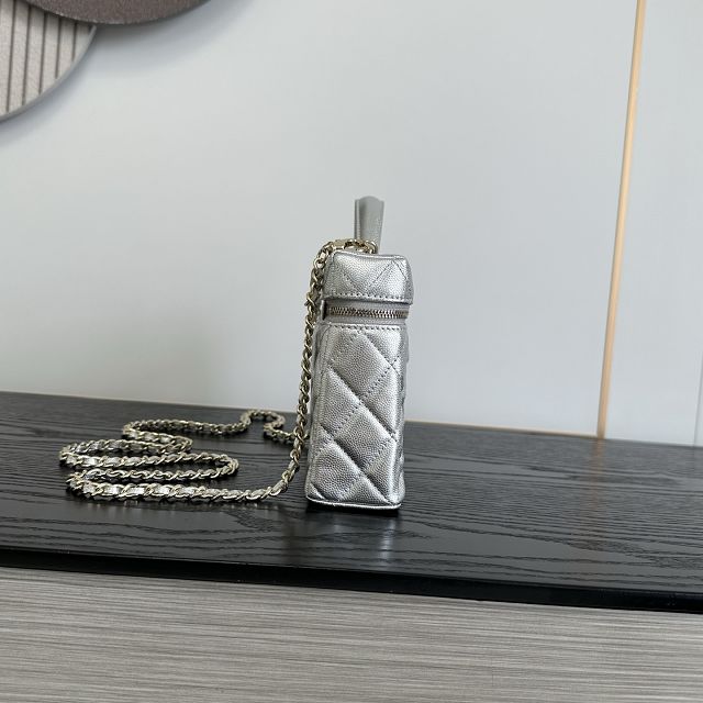 CC grained calfskin large vanity with chain AP5347 silver 