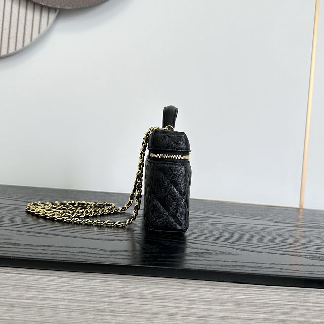 CC grained calfskin small vanity with chain AP5346 black